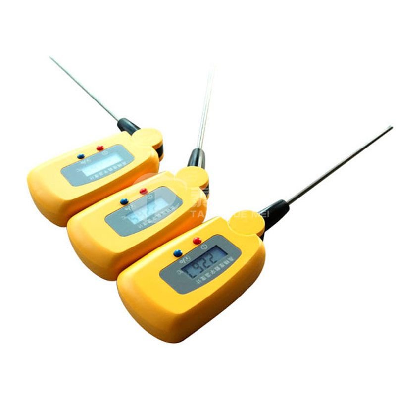 High Precision Digital Thermometer